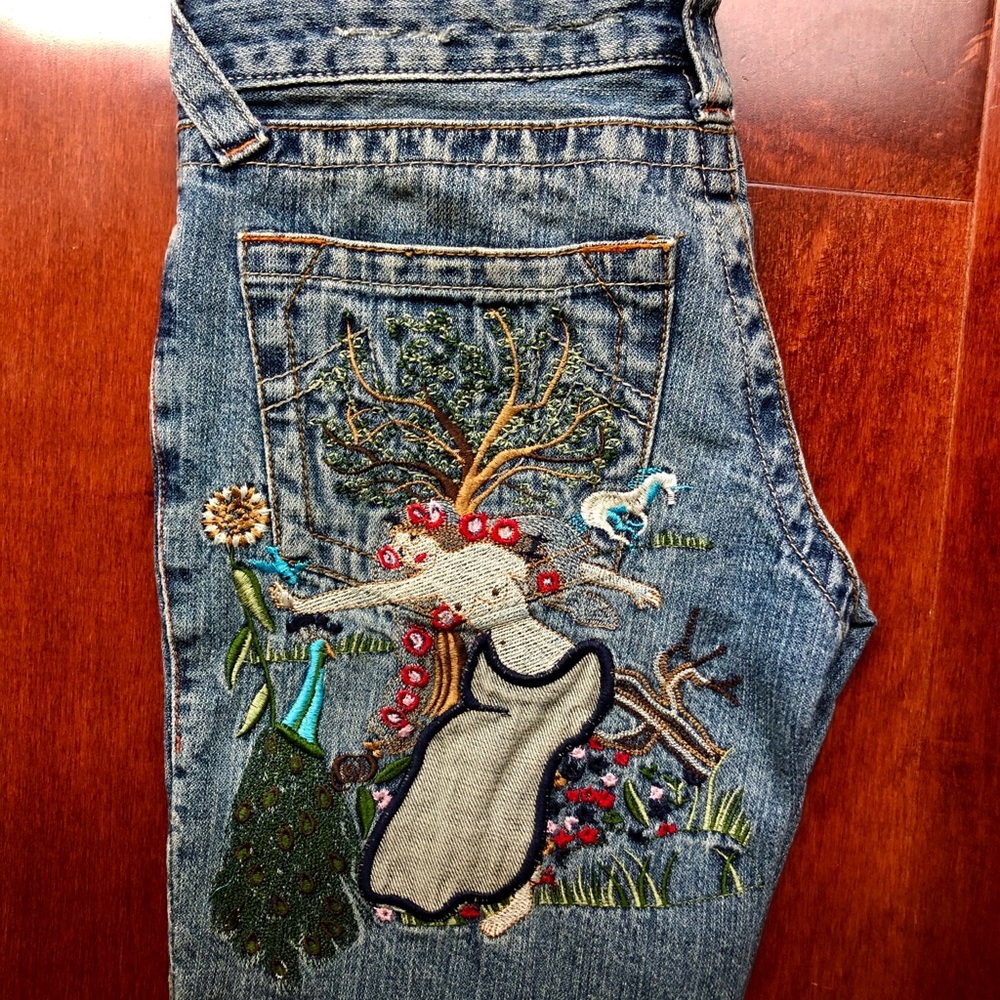 True Religion “Bobby” Godiva-Goddess Jean